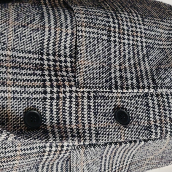 Great plaid pattern coat - Picture 4 of 6